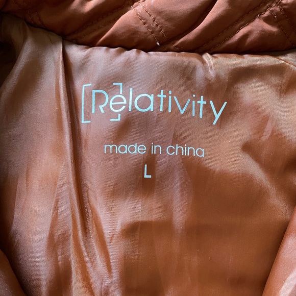 Burnt orange patterned vest - Picture 5 of 6